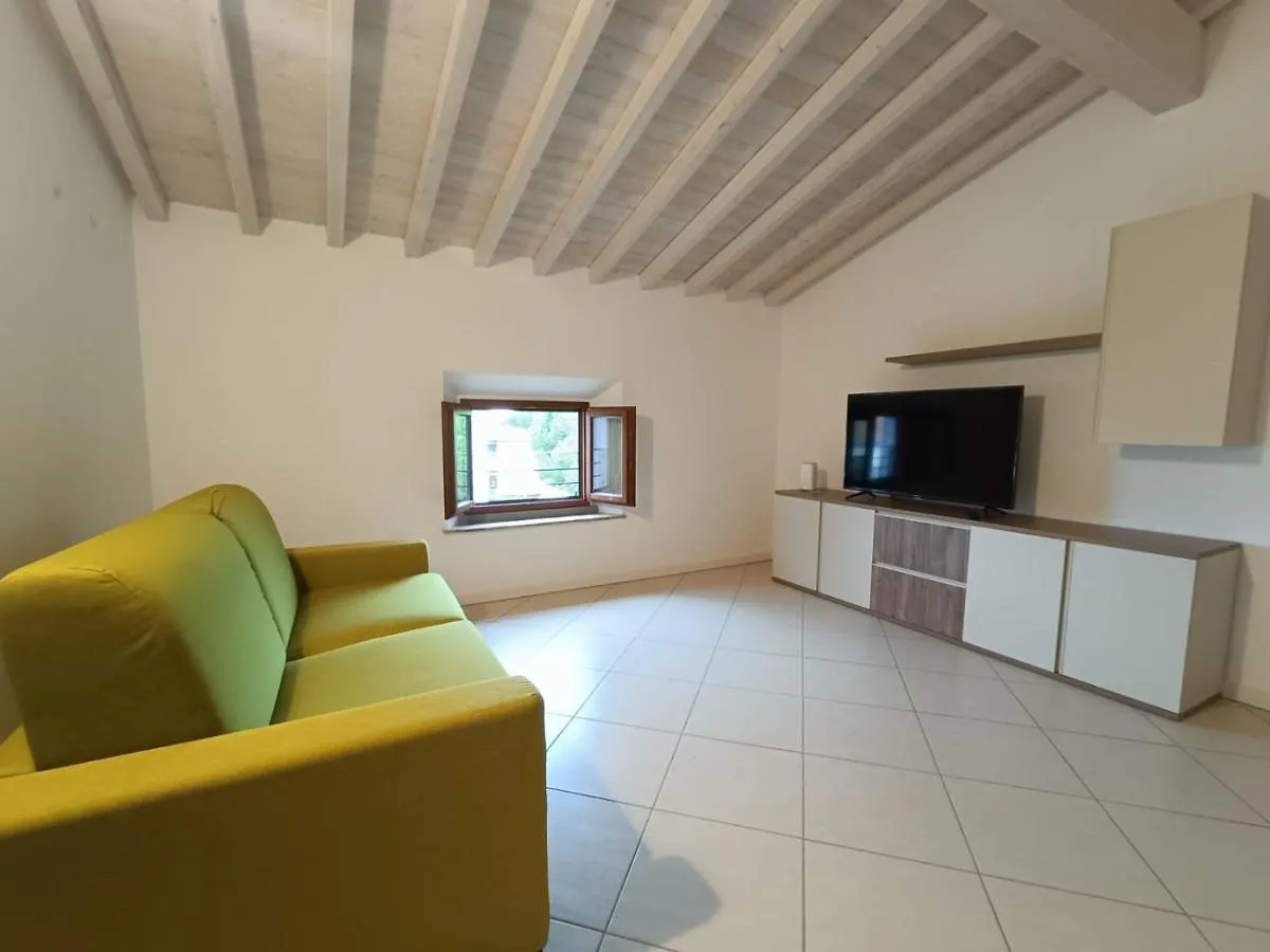 Appartamento Vada Lägenhet